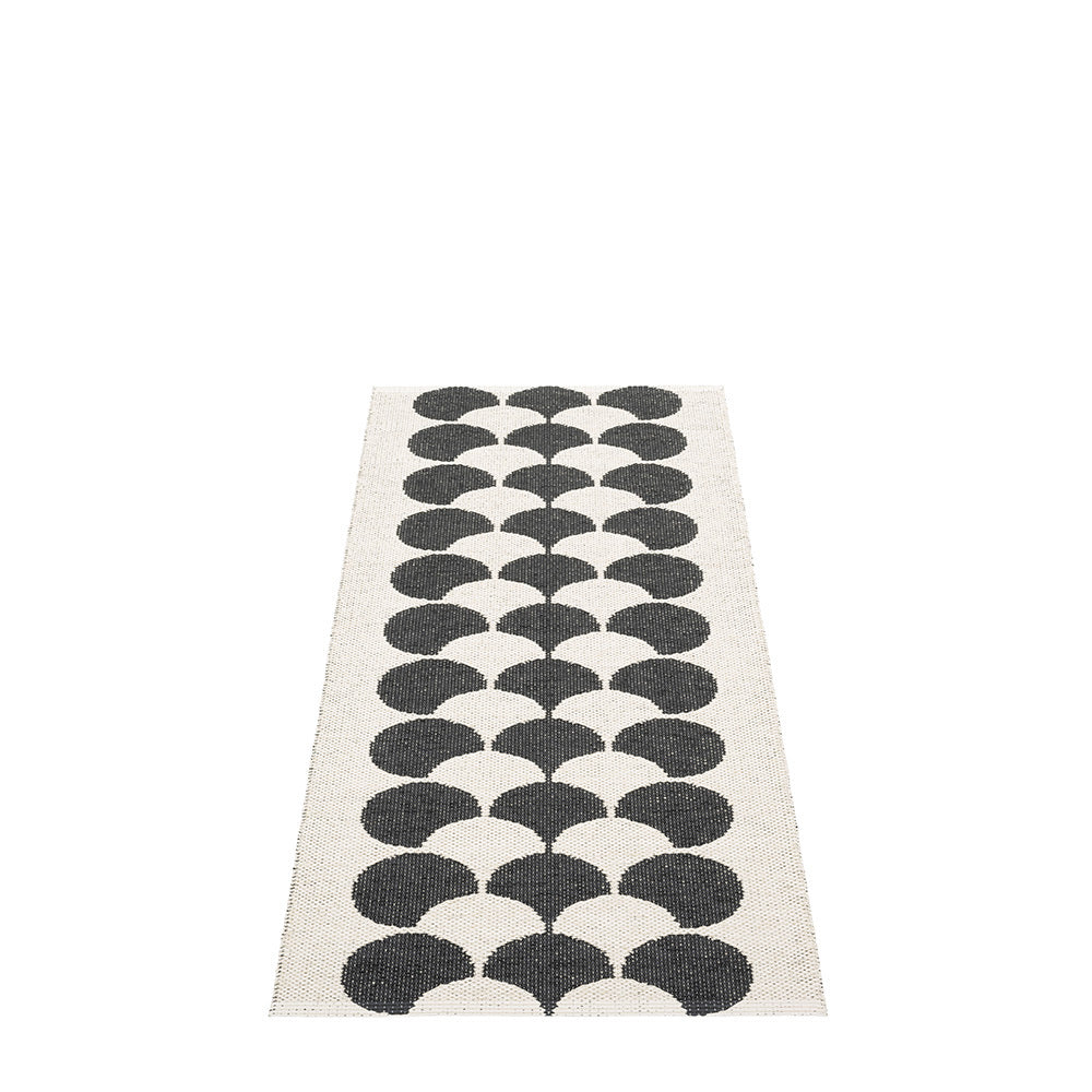 Pappelina Rug Bio Poppy Black