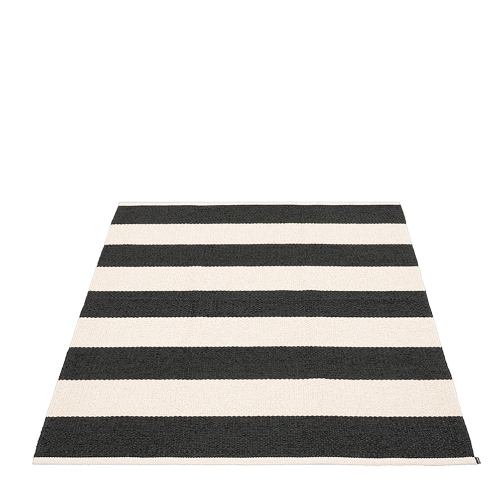 Pappelina Rug Bob Black