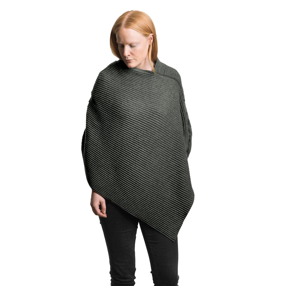 Design House Stockholm Pleece Poncho Forest Green