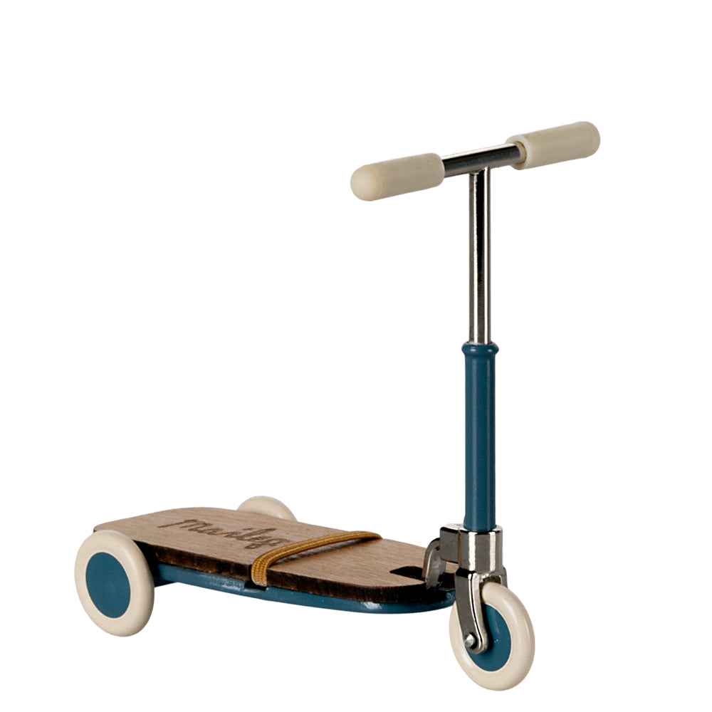 Maileg Kick Board Scooter Mouse Blue