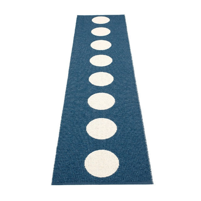 Pappelina Rug Vera Ocean Blue