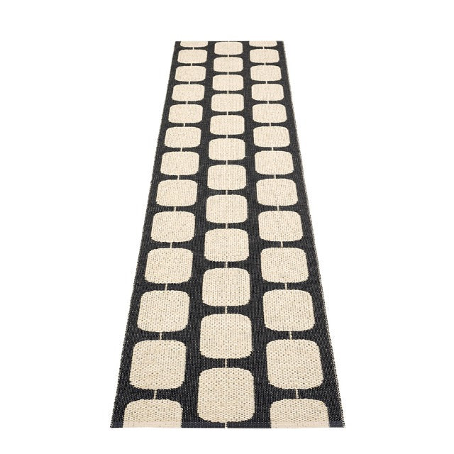 Pappelina Rug Sten Black