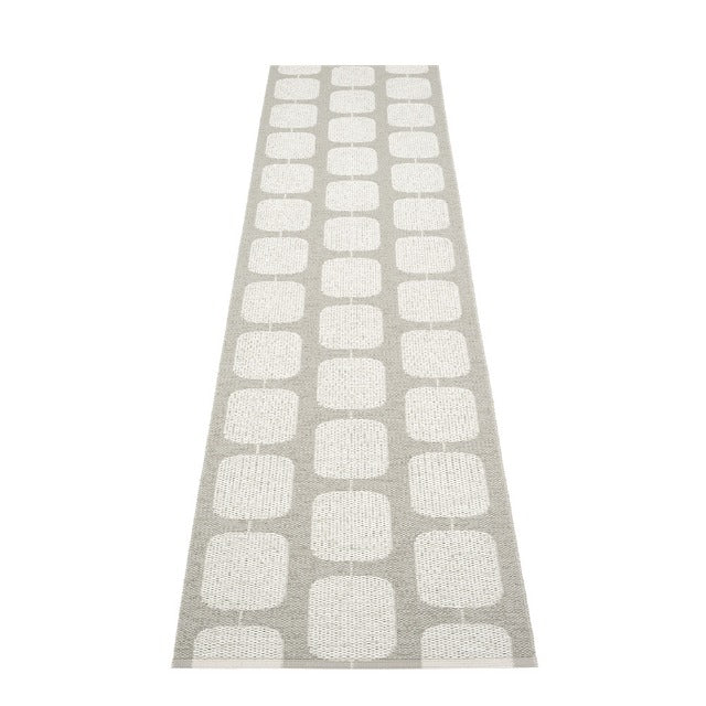 Pappelina Rug Sten Warm Grey