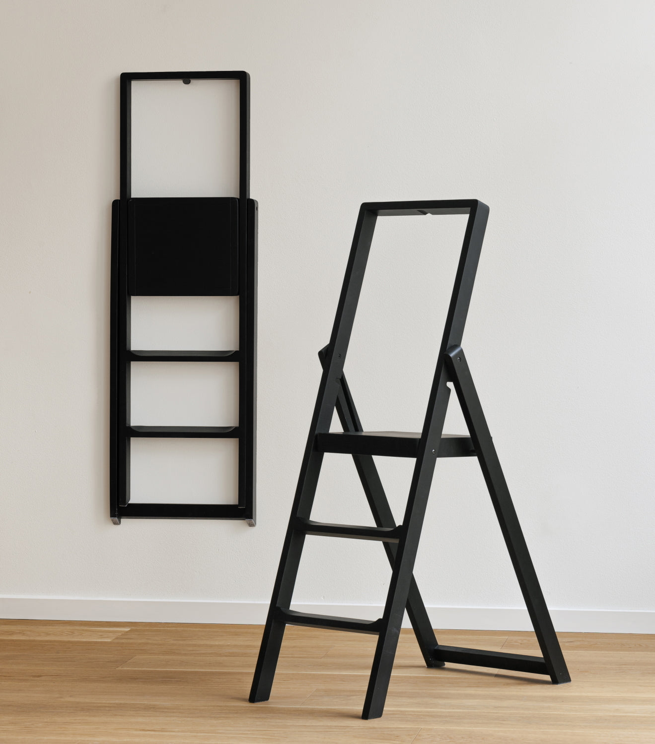 Design House Stockholm Step Ladder Black