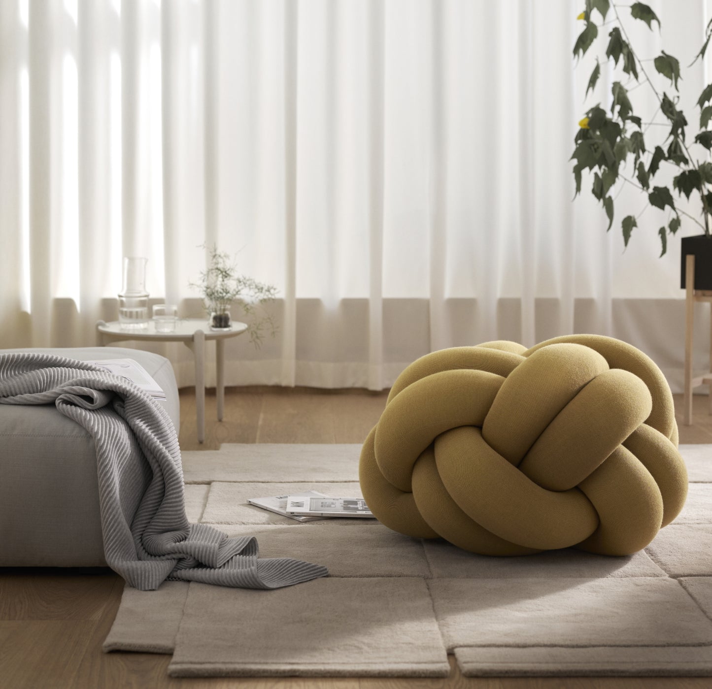 Design House Stockholm Knot Cushion XL