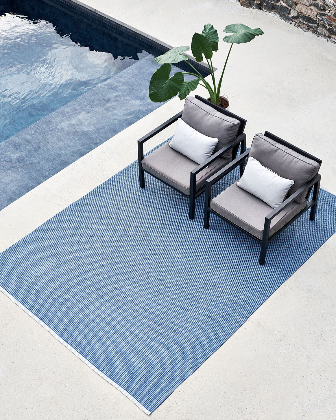 Pappelina Rug Mono Ocean Blue